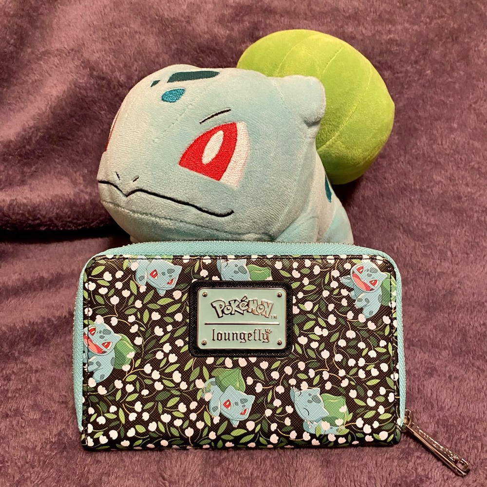 NWOT Loungefly Pokémon Bulbasaur Zippered Wallet